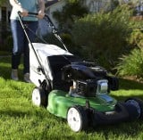 self propelled gas lawn mower